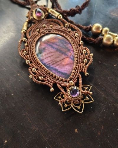 Collier Shakti