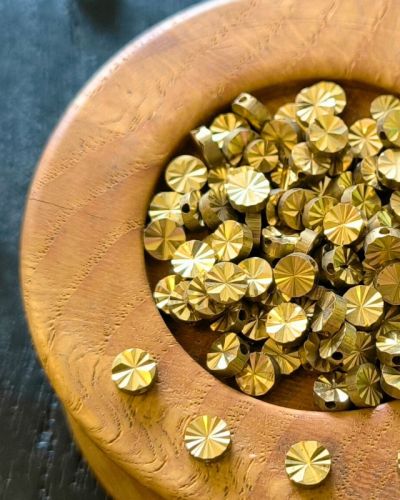 Perles rondes striées en laiton – 6mm – DIY