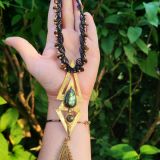 Collier Yantra micro-macramé