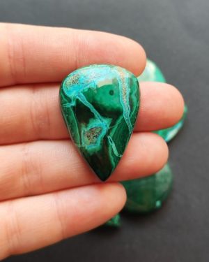 Lot de pierres – malachite à inclusion de chrysocolle n°01 X 10