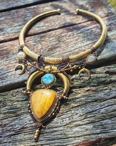 Collier Chandra – micro macramé