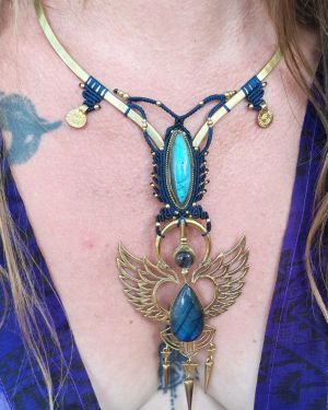 Collier Akasha – micro macramé