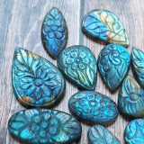 Lot de pierres gravées – labradorites n°04 X 15