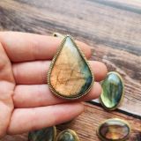 Lot pierres rainurées doré – labradorite – n°15 X 10