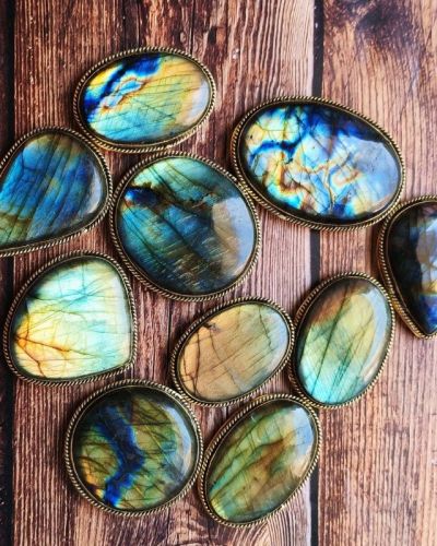 Lot 10 pierres rainurées doré – labradorite n°10
