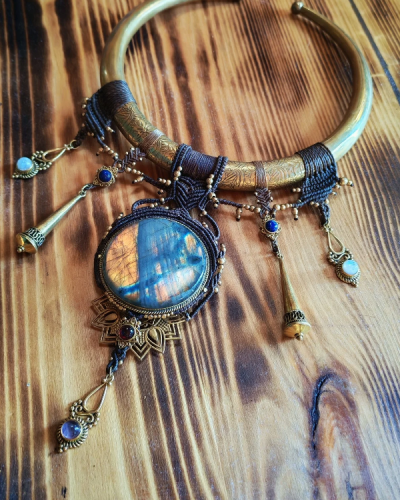 Collier Azaad – micro macramé